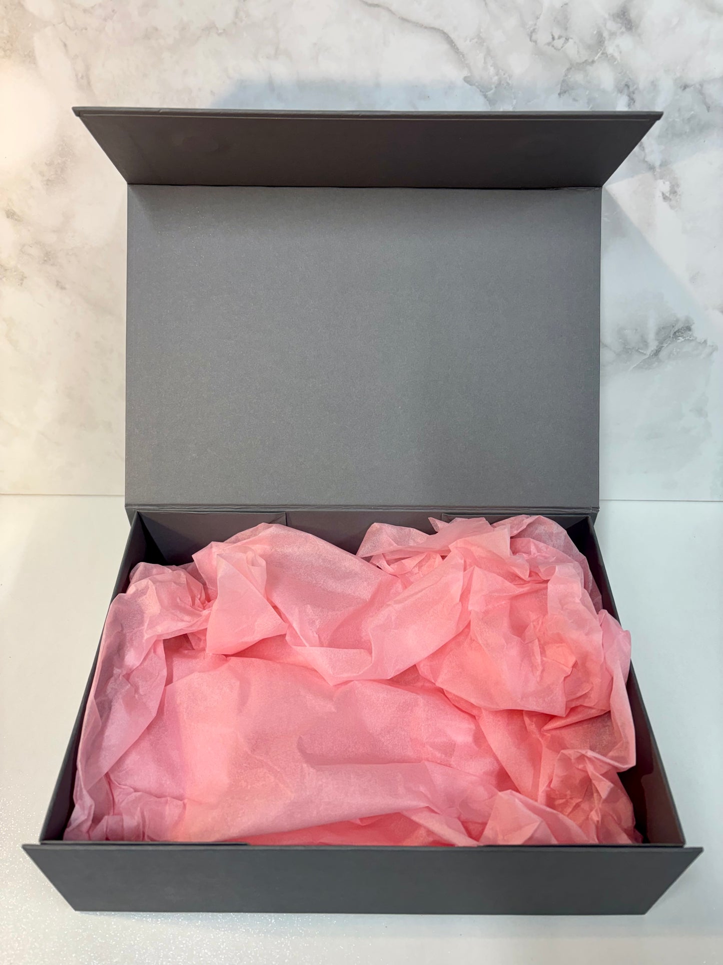 Medium Box (4 - 6 items)