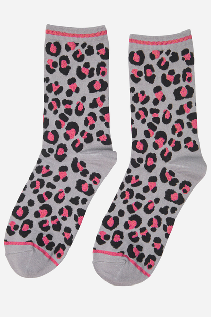 Women's Leopard Print Bamboo Ankle Socks- Grey/Pink