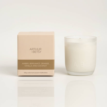 Amber, Bergamot & Vanilla Scented Candle